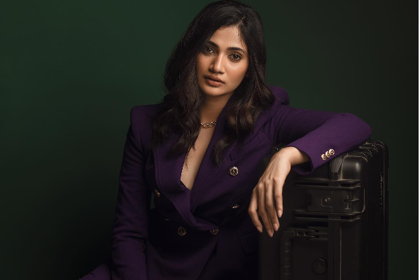 வாய்ப்பிற்காக இப்படியொரு போஸ்!! முழுசா கிளாமர் லுக்குக்கு மாறிய நடிகை லாஸ்லியா | Biggboss Actress Losliya Latest Photoshoot Viral வாய்ப்பிற்காக இப்படியொரு போஸ்!! முழுசா கிளாமர் லுக்குக்கு மாறிய நடிகை லாஸ்லியா | Biggboss Actress Losliya Latest Photoshoot Viral