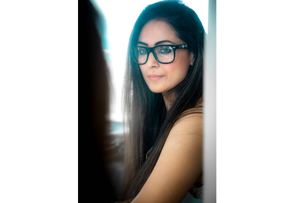 46 வயதிலும் இளம் நடிகைகளுக்கு டஃப் கொடுக்கும் சிம்ரன் - வைரலாகும் அழகிய புகைப்படம் | Actress Simran Latest Images Goes Viral