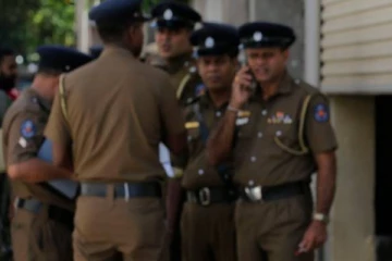 இரு குழுக்களுக்கிடையே ஏற்பட்ட பயங்கர மோதல்... இருவர் வைத்தியசாலையில் அனுமதி!