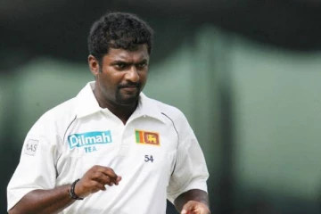 முன்னாள் சுழல் பந்துவீச்சாளர் முத்தையா முரளிதரன் வைத்தியசாலையில் அனுமதி