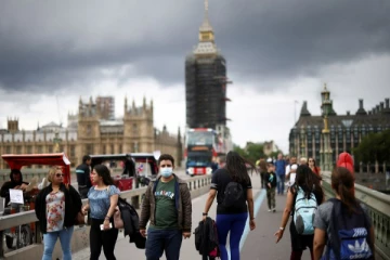 ஒமிக்ரோன் தொற்றின் அச்சுறுத்தல்! - இங்கிலாந்தில் எச்சரிக்கை நிலை அதிகரிப்பு