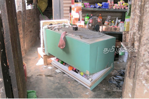 மட்டக்களப்பின் பல பகுதிகளில் காட்டு யானைகள் அட்டகாசம் | Wild Elephants Rampage In Many Parts Of Batticaloa மட்டக்களப்பின் பல பகுதிகளில் காட்டு யானைகள் அட்டகாசம் | Wild Elephants Rampage In Many Parts Of Batticaloa