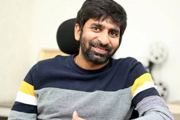 நடிகர் விஜய் மீது வருத்தத்தில் இருக்கும் அவரது ரசிகர்கள்- காரணம் என்ன தெரியுமா? | Fans Upset On Vijay For This Reason