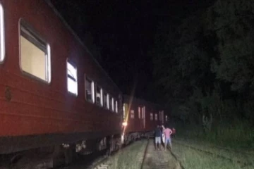 தடம் புரண்ட தொடருந்து! பயணிகளுக்கு விடுக்கப்பட்டுள்ள அறிவிப்பு