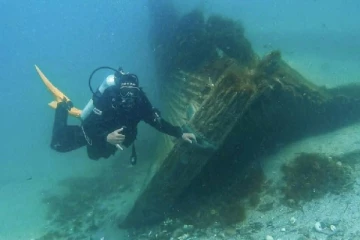 கனடாவில் நீரில் மூழ்கிய ஏழு கப்பல் பாகங்கள் கண்டுப்பிடிப்பு!
