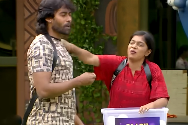Bigg Boss: கம்ருதினை கைநீட்டி அடித்த பார்வதி... ரணகளமாகிய பிக்பாஸ் வீடு | Bigg Boss Paaru Attack Kamrudin Contestant Shock Bigg Boss: கம்ருதினை கைநீட்டி அடித்த பார்வதி... ரணகளமாகிய பிக்பாஸ் வீடு | Bigg Boss Paaru Attack Kamrudin Contestant Shock