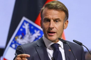 ராணுவத்தில் இளைஞர்களை சேர்க்கும் மேக்ரானின் திட்டம்: சர்ச்சையும் விளக்கமும்