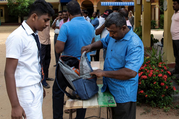 பொலிஸாருக்கு வந்த தடை; இனி சோதனை செய்யமுடியாது | Ban Came To The Police Can No Longer Be Tested