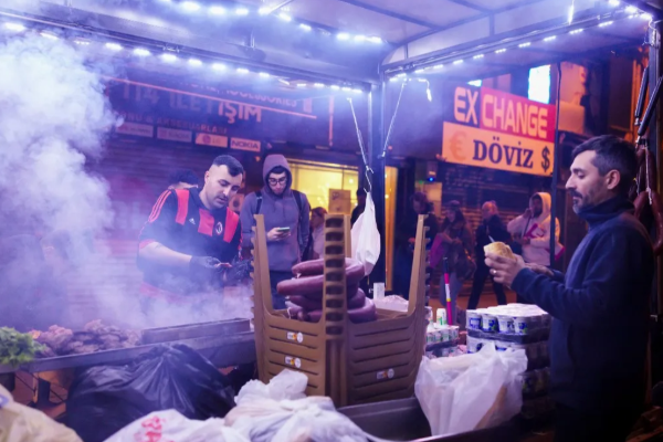 வெளிநாட்டில் சாப்பிட்ட உணவு... ஜேர்மன் குடும்பத்துக்கு ஏற்பட்ட துயர முடிவு | German Family Dies In Istanbul Over Food Poison வெளிநாட்டில் சாப்பிட்ட உணவு... ஜேர்மன் குடும்பத்துக்கு ஏற்பட்ட துயர முடிவு | German Family Dies In Istanbul Over Food Poison