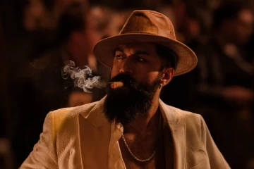 டாக்சிக் படத்தின் ரிலீஸ் தேதியை அறிவித்த ஹீரோ யாஷ்.. அதுவும் புதிய போஸ்டருடன்