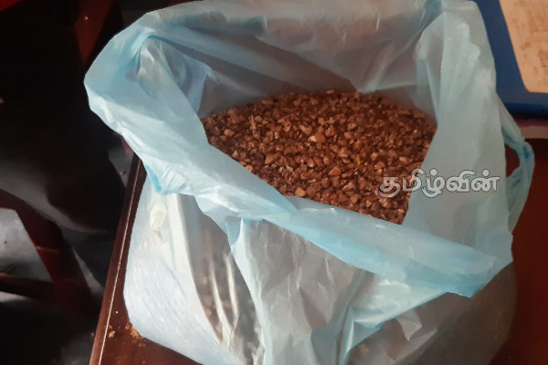 மாணவர்களை இலக்கு வைத்து கஞ்சா கலந்த போதைப்பொருள் விற்பனை(Photos) | Sale Of Cannabis Infused Mawa Targeting Students