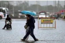 தமிழகத்தில் 7 மாவட்டங்களில் கனமழை தொடரும்: வானிலை ஆய்வு மையம் எச்சரிக்கை