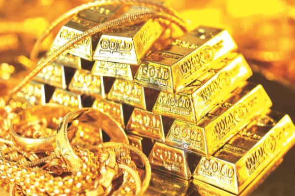 தங்கத்தின் விலையில் ஏற்பட்ட தலைகீழ் மாற்றம் | Happy News Gold Price Reduced Today