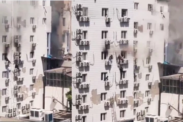 மருத்துவமனையில் பயங்கர தீ விபத்து - 21 பேர் உயிரிழப்பு