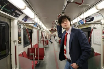 கனடிய நகரமான்றின் மேயர் பதவிக்காக போட்டியிடும் 18 வயது இளைஞன்