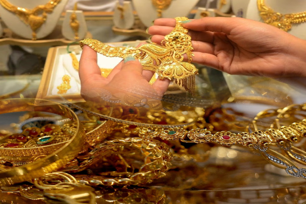 2026 இலும் அதிகரிக்கும் தங்கம் விலை; நகைப்பிரியர்கள் கவலை | Gold Prices Will Increase In 2026 As Well