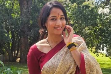 சிம்பிளான புடவை போட்டோஸ்.... லைக்ஸ் அள்ளும் ஸ்ரீநிதி ஷெட்டி