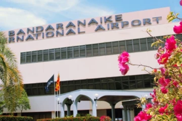 1.6 பில்லியன் ரூபாய் நிதி மோசடி; இந்தியாவுக்கு தப்பிச் சென்ற தம்பதி