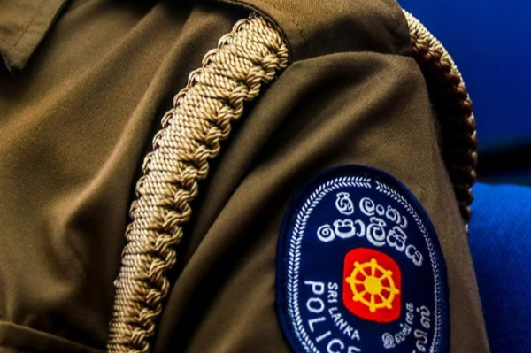 புதையல் வேட்டையில் சிக்கிய பொலிஸ் அதிகாரியின் மனைவி; விசாரணையில் அம்பலமாகும் தகவல்கள் | Top Cop S Wife Dug Treasure Probe Reveals