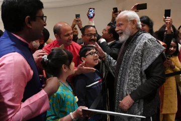 இந்தியாவில்  இணையதள டேட்டா விலை  மிக குறைவாக உள்ளது : பெர்லின் நிகழ்ச்சியில் பிரதமர் மோடி பெருமிதம்