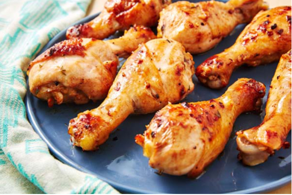 பெண்கள் ஏன் அதிகமாக சிக்கன் சாப்பிடக்கூடாது? எச்சரிக்கை தகவல் இதோ | Girls Should Not Eat Chicken Says By Doctors