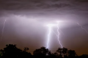 இடியுடன் கூடிய மழைக்கு வாய்ப்பு!