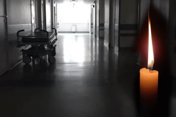 மெழுகுவர்த்தியை நம்பியிருக்கும் வைத்தியசாலை! இலங்கை வைத்தியசாலையில் அவலம்