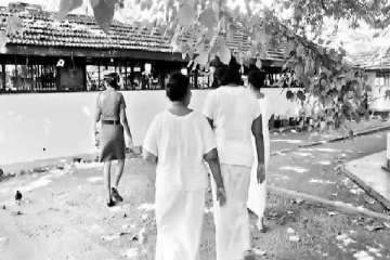 பெண் கைதி தப்பியோட்டம்