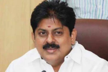 முன்னாள் அமைச்சர் மணிகண்டன் மீது 6 பிரிவுகளின் கீழ் வழக்கு பதிவு...