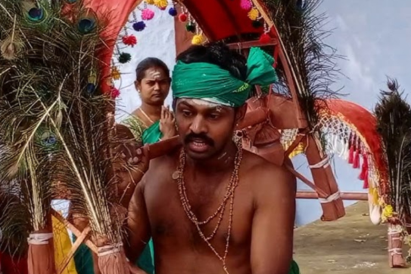 சிவன்மலை ஆண்டவர் கோவிலில் நடந்த துயரம்- பேரதிர்ச்சியில் பக்தர்கள் | Sivanmalai Andavar Temple Kaalai Death News சிவன்மலை ஆண்டவர் கோவிலில் நடந்த துயரம்- பேரதிர்ச்சியில் பக்தர்கள் | Sivanmalai Andavar Temple Kaalai Death News