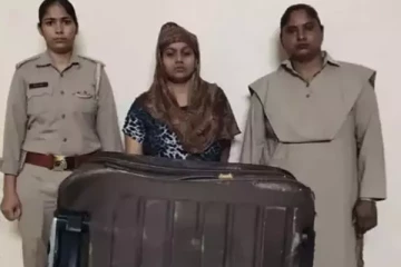 டிராலி பெட்டியுடன் இருந்த பெண், திறந்து பார்த்த பொலிசாருக்கு காத்திருந்த அதிர்ச்சி!