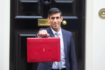 பிரித்தானிய பிரதமர் பணிக்காக ரிஷி சுனக் எத்தனை கோடிகளை பெறுவார் தெரியுமா? ஆச்சரிய தகவல்கள்