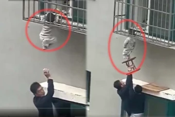 அந்தரத்தில் உயிருக்கு போராடிய கைக்குழந்தை! ஹீரோவாகிய நபர்களின் திக் திக் காட்சி