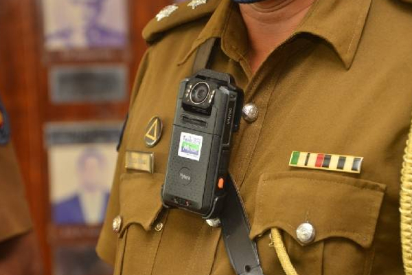இளம் பொலிஸ் அதிகாரி உட்பட 7 பேர் அதிரடி கைது! வெளியான அதிர்ச்சி காரணம் | Kalpitiya Drugs 7 Arrest Including Police Officer