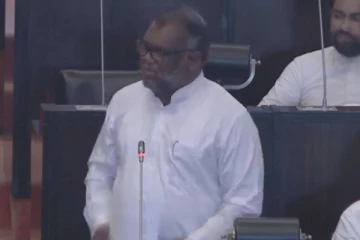 பௌத்த பிக்குகள் எரித்தது 13வது திருத்தத்தை அல்ல - ஒட்டுமொத்த நாட்டையே