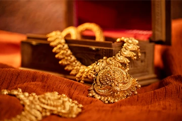 இறங்கிய நிலையில் சட்டென ஏறிய தங்கம் விலை - எவ்வளவு தெரியுமா?