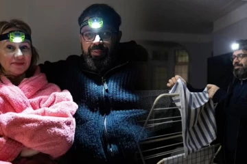 பிரித்தானியாவில் மின் கட்டண உயர்வால் வித்தியாசமான முடிவை எடுத்த குடும்பம்!