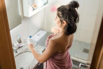 குளித்து முடித்ததும் வியர்க்கிறதா? அடுத்த நொடி என்ன செய்ய வேண்டும் தெரியுமா?