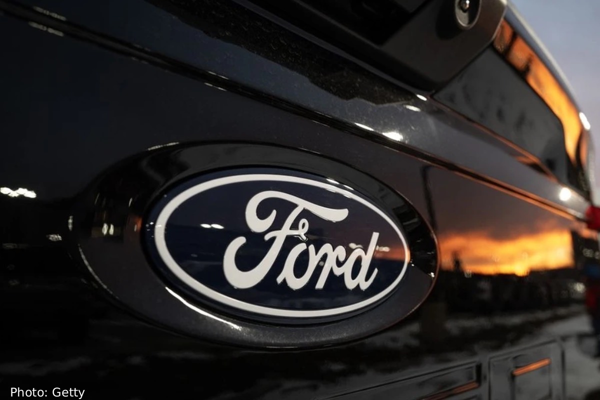 கனடாவில் திரும்பப் பெறப்படும் சுமார் 33,000 கார்கள்: ஃபோர்டு அதிரடி அறிவிப்பு | Ford Recalls 33 000 Vehicles In Canada