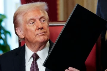 டிரம்ப் அறிவிப்பால் உலக பங்குச்சந்தைகளுக்கு ஏற்பட்டுள்ள சிக்கல்