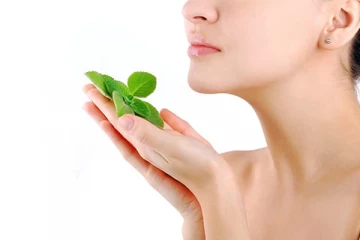 முகப்பரு, கரும்புள்ளி இல்லா சருமம் வேண்டுமா? இந்த ஒரு பொருளை இப்படி பயன்படுத்தினாலே போதும்!