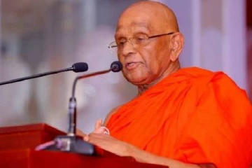 அரசாங்கம் பழைய பாதையில் பயணித்தால் வீதிகளுக்கு இறங்கி போராட வேண்டியேற்படும்! தேரர் எச்சரிக்கை