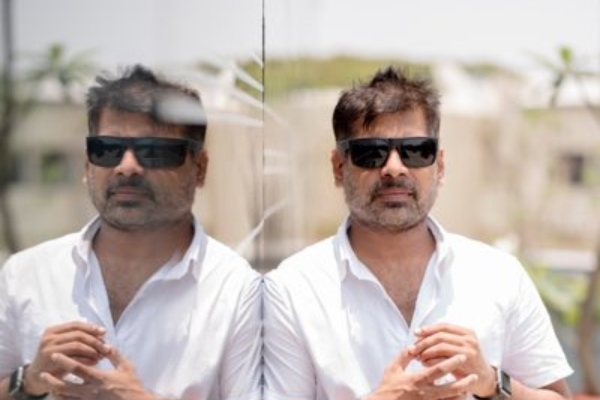 நூலிழையில் விபத்தில் இருந்து உயிர் தப்பிய நிதின் சத்யா! அதிர்ச்சி தகவல் | Nithin Sathya Escapes Accident நூலிழையில் விபத்தில் இருந்து உயிர் தப்பிய நிதின் சத்யா! அதிர்ச்சி தகவல் | Nithin Sathya Escapes Accident