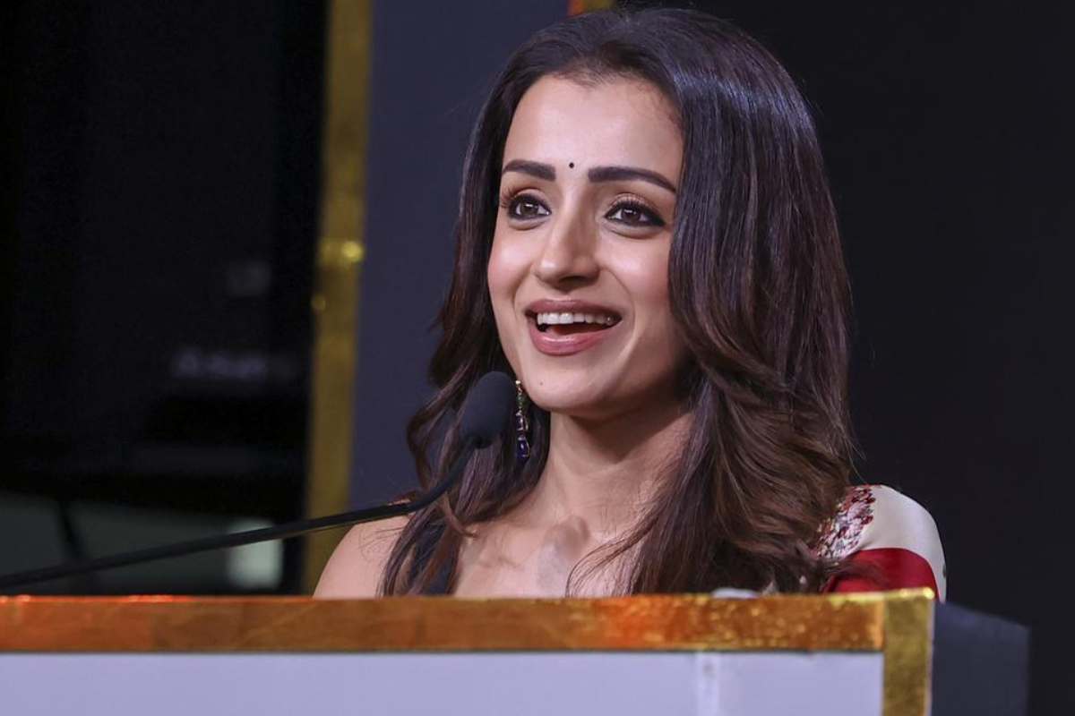 4வது முறையாக பிரபல நடிகருடன் இணையும் நடிகை த்ரிஷா.. எதிர்பார்ப்பில் ரசிகர்கள் | Trisha Joining With Popular Actor For 4Th Time