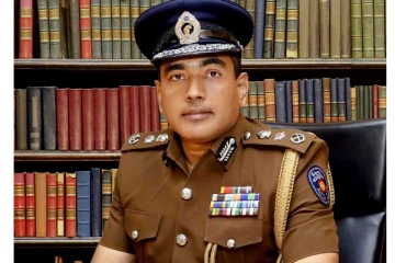 பேஸ்புக்கினூடாக நட்பை ஏற்படுத்தி தங்கநகை திருடிய பெண் சிக்கினார்