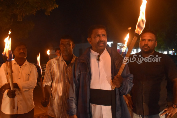 மன்னாரில் காற்றாலைக்கு எதிராக தீப்பந்த எழுச்சி போராட்டம் | Protest Against Wind Farm In Mannar