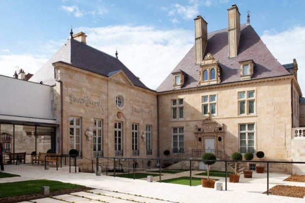 பிரான்சில் மீண்டும் ஒரு அருங்காட்சியகத்தில் கொள்ளை | Coins Robbery In France Maison Des Lumieres Museum பிரான்சில் மீண்டும் ஒரு அருங்காட்சியகத்தில் கொள்ளை | Coins Robbery In France Maison Des Lumieres Museum