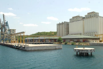 திருகோணமலை துறைமுகத்தை அமெரிக்காவுக்கு வழங்கும் அமைச்சரவை பத்திரம் தாக்கல்