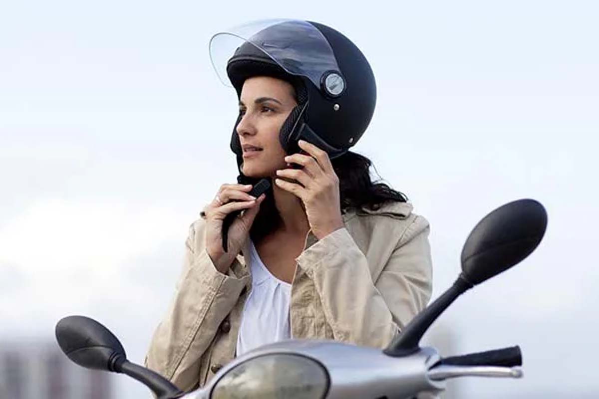 ஹெல்மெட் அணிந்தால் முடி கொட்டுமா?.. பலரும் அறியாத உண்மை | Using Helmet Will Lose Your Hair