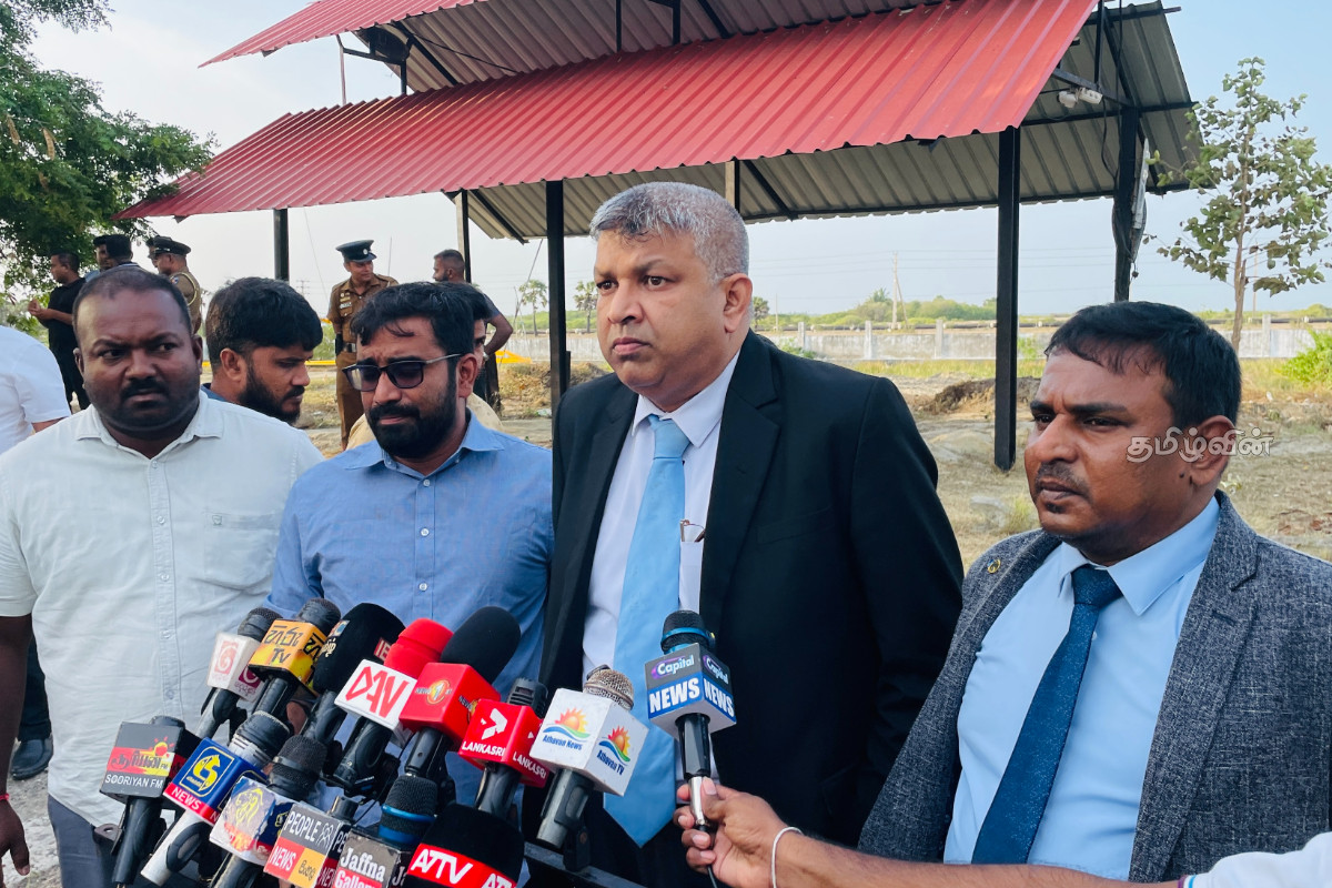 செம்மணி புதைகுழி தொடர்பில் நீதி நிலை நாட்டப்படும் - நீதி அமைச்சர் உறுதி | Justice Will Be Chemmani Mass Grave செம்மணி புதைகுழி தொடர்பில் நீதி நிலை நாட்டப்படும் - நீதி அமைச்சர் உறுதி | Justice Will Be Chemmani Mass Grave